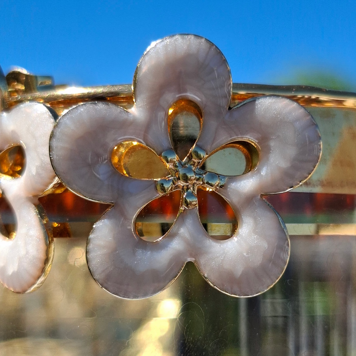 Les Boucles "NAÏMA" Blanche 💮