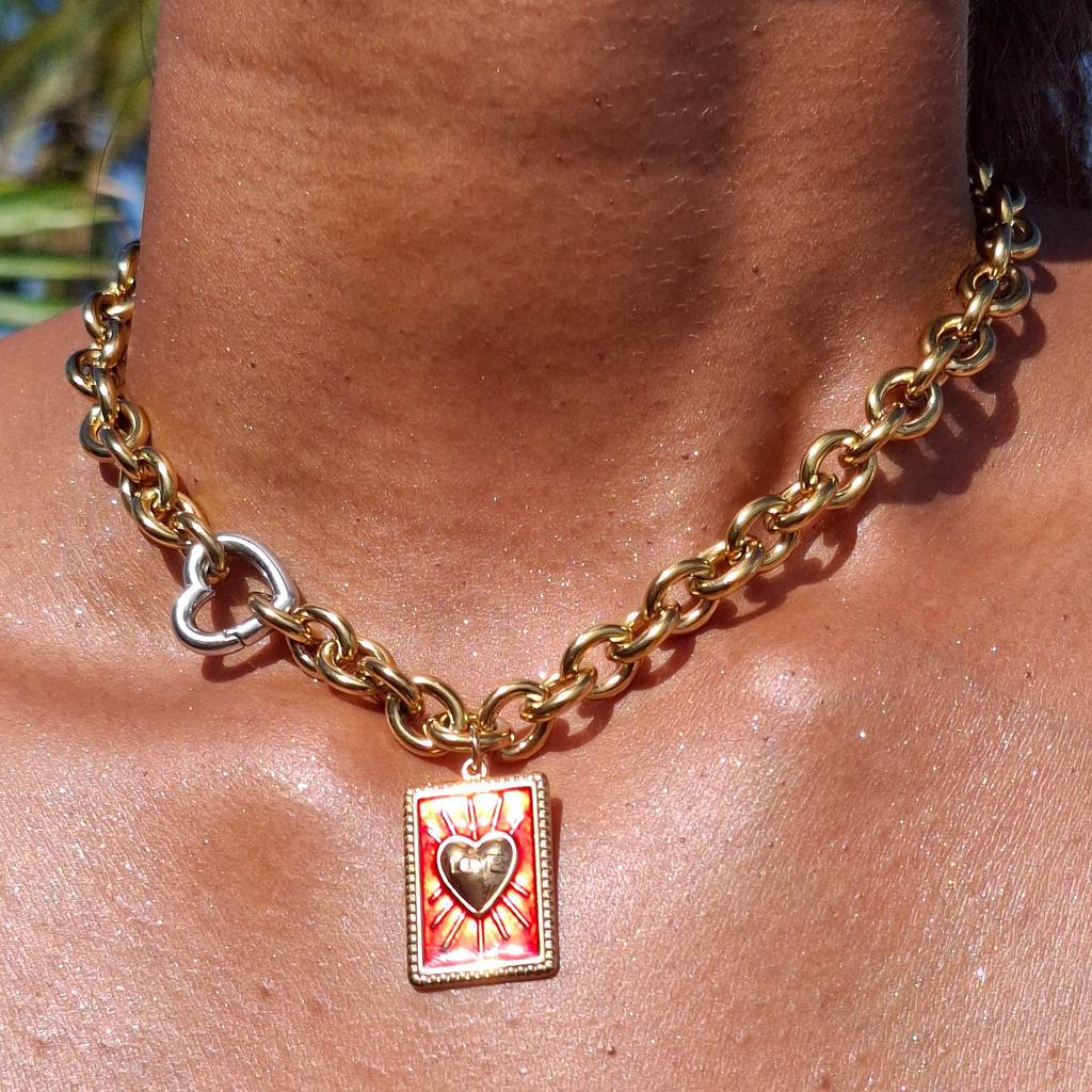 Le Collier ras de Cou " JULIE"