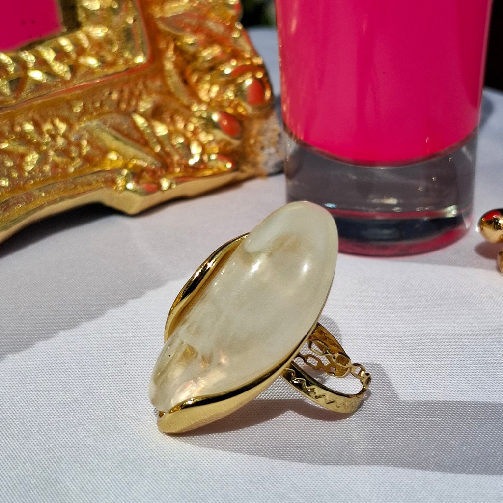 La Bague ajustable " DALIA " 🥰 blanche