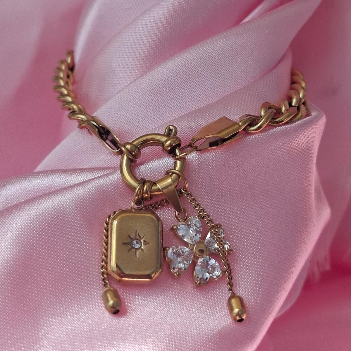 Le Bracelet MAMZELLE breloque🔥