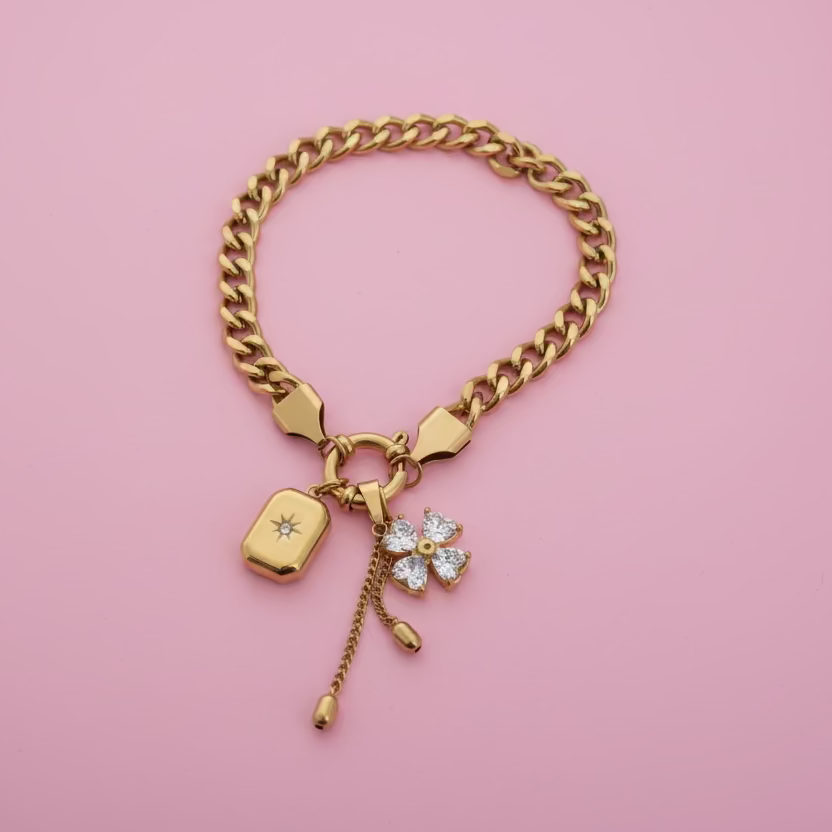 Le Bracelet MAMZELLE breloque🔥