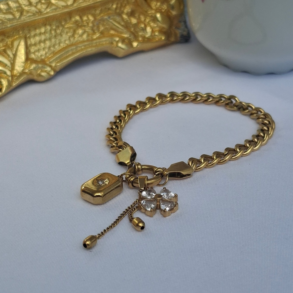 Le Bracelet MAMZELLE breloque🔥