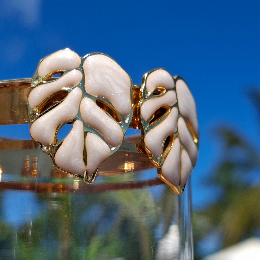 Les Boucles " MASHITA" blanche✨