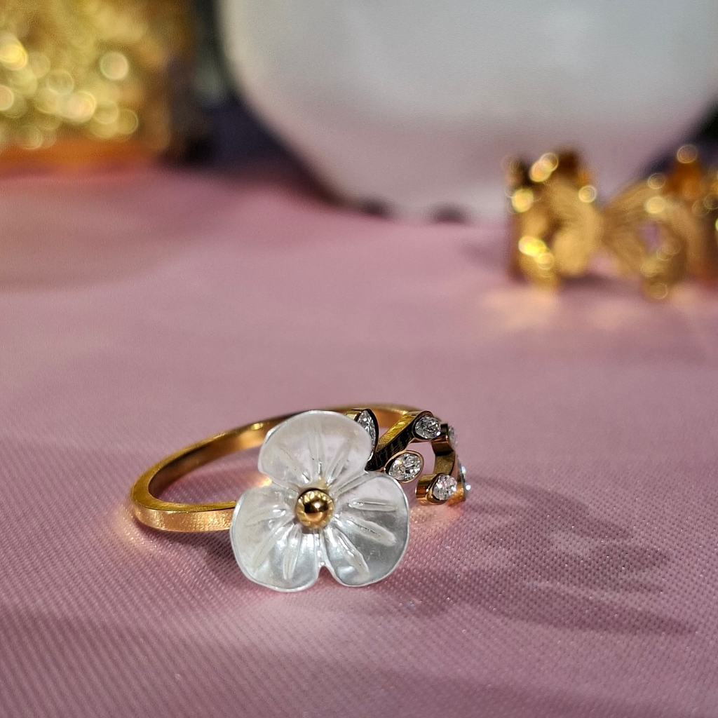 La Bague "TOURBILLA" 🌸