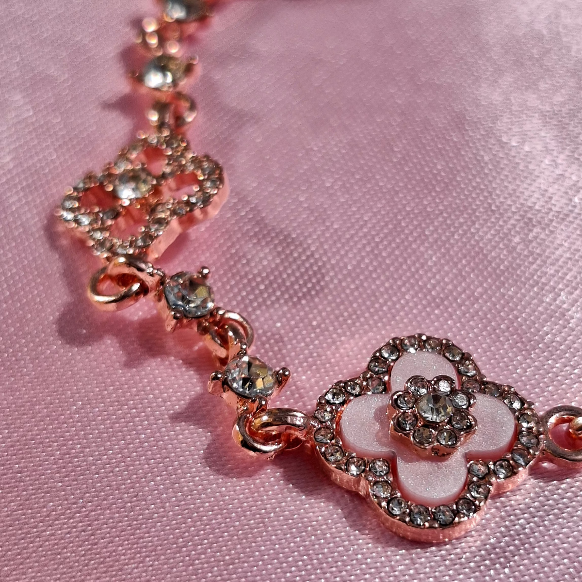 Le bracelet "AMALYA" or rose🥰