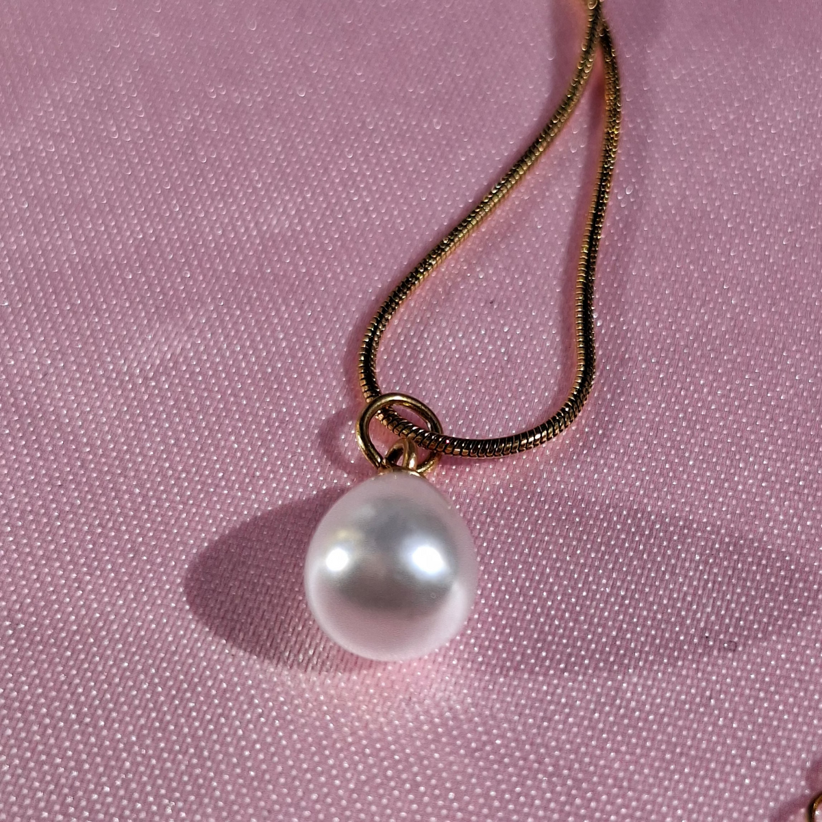Le Collier pendentif " PERLITA" 🥰