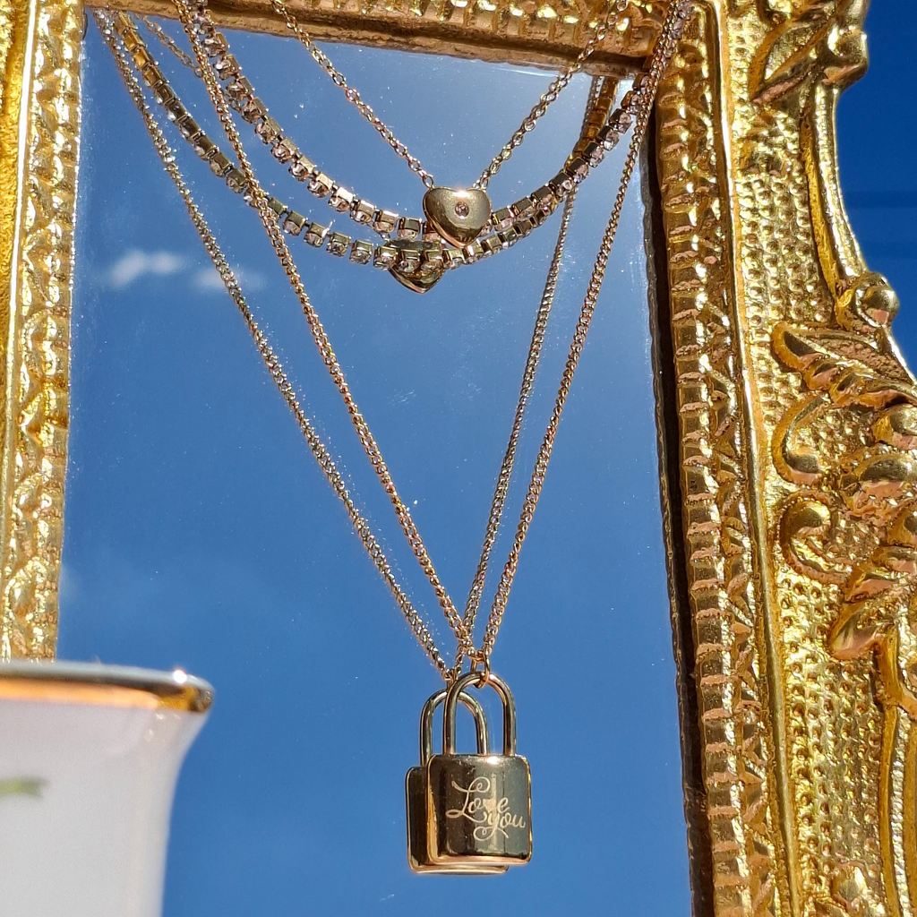 Le Collier à 3 couches " TENDRE AMOUR"