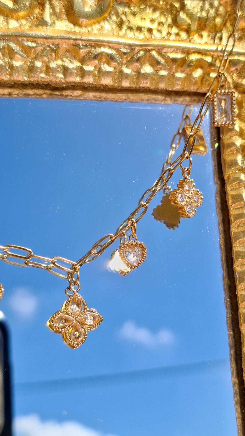 Le Collier "PRYANKA" ajustable
