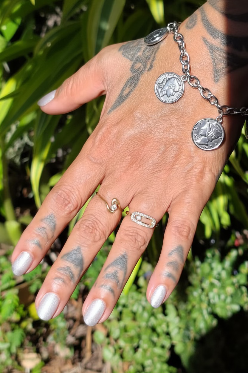 Le bracelet argenté "CHIKILITA"