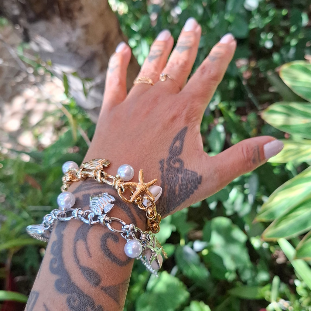 Le Bracelet argenté "SORAYA" à breloques