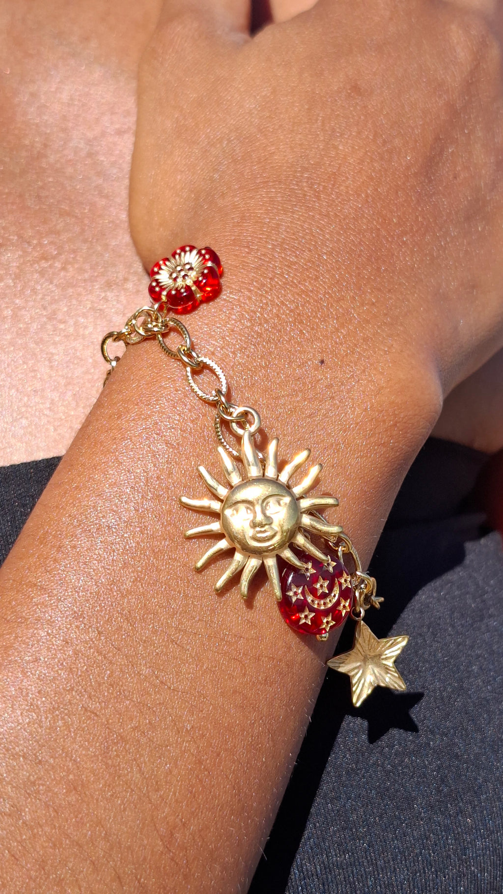 Le Bracelet breloques " FOZIA "