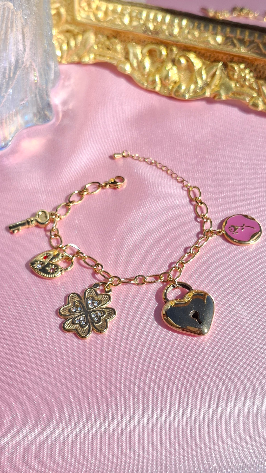 Le Bracelet " DOLLY "