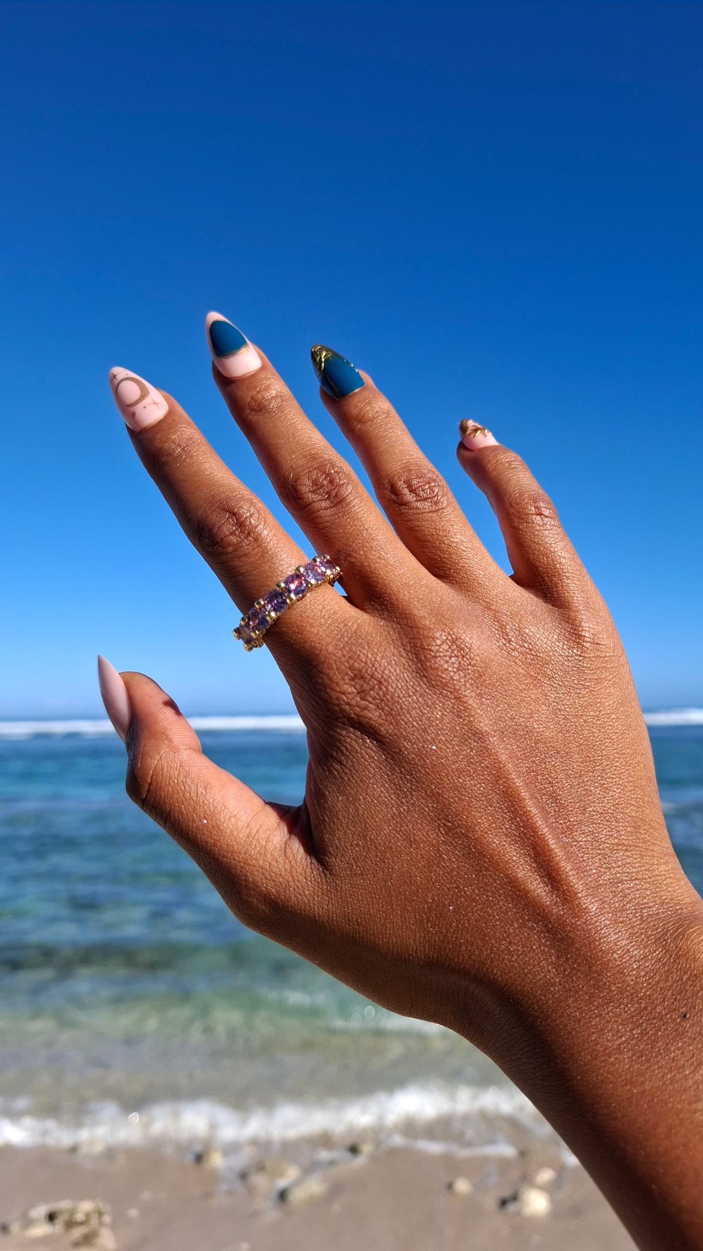 La Bague " KLATTE" zircon mauve