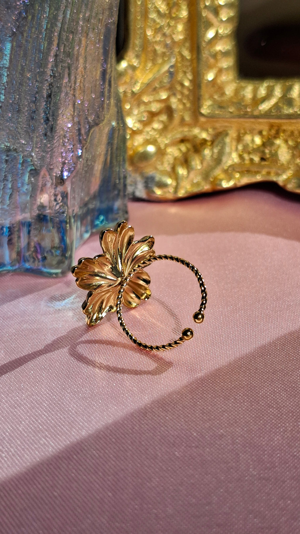La bague " LYA "