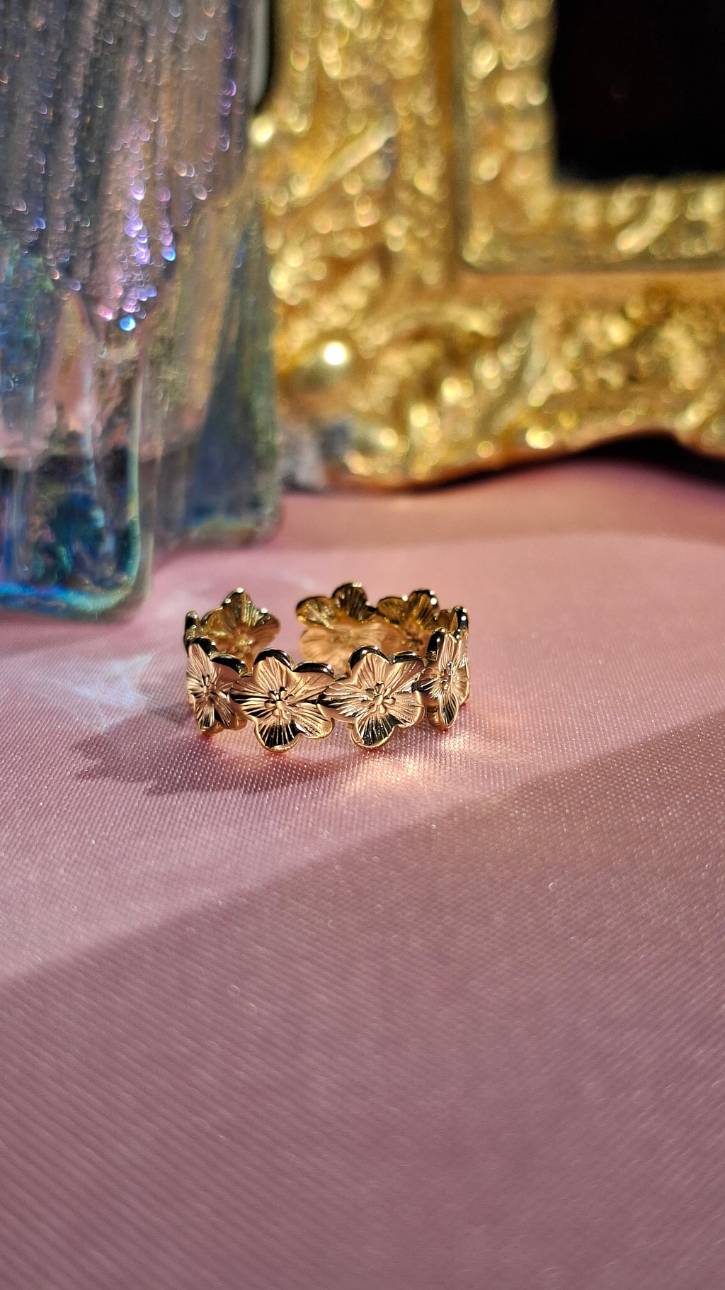 La bague " ELYSCA "