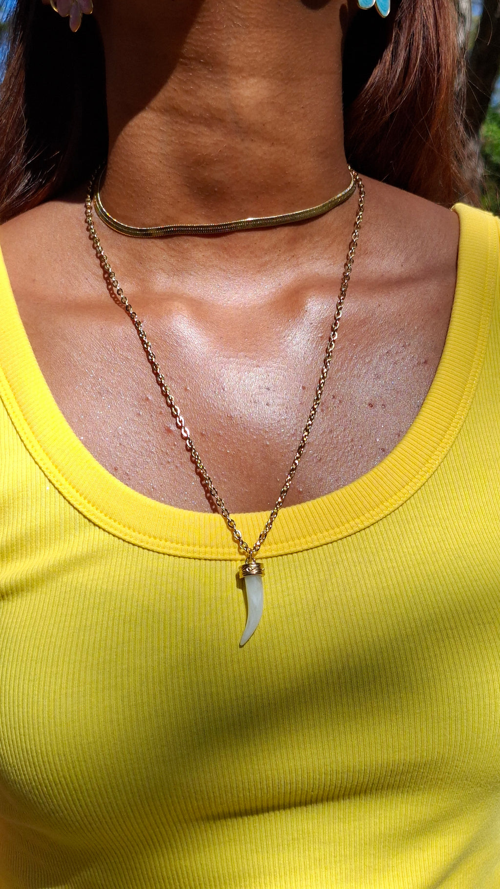 Le collier pendentif "ROSARIO" blanc
