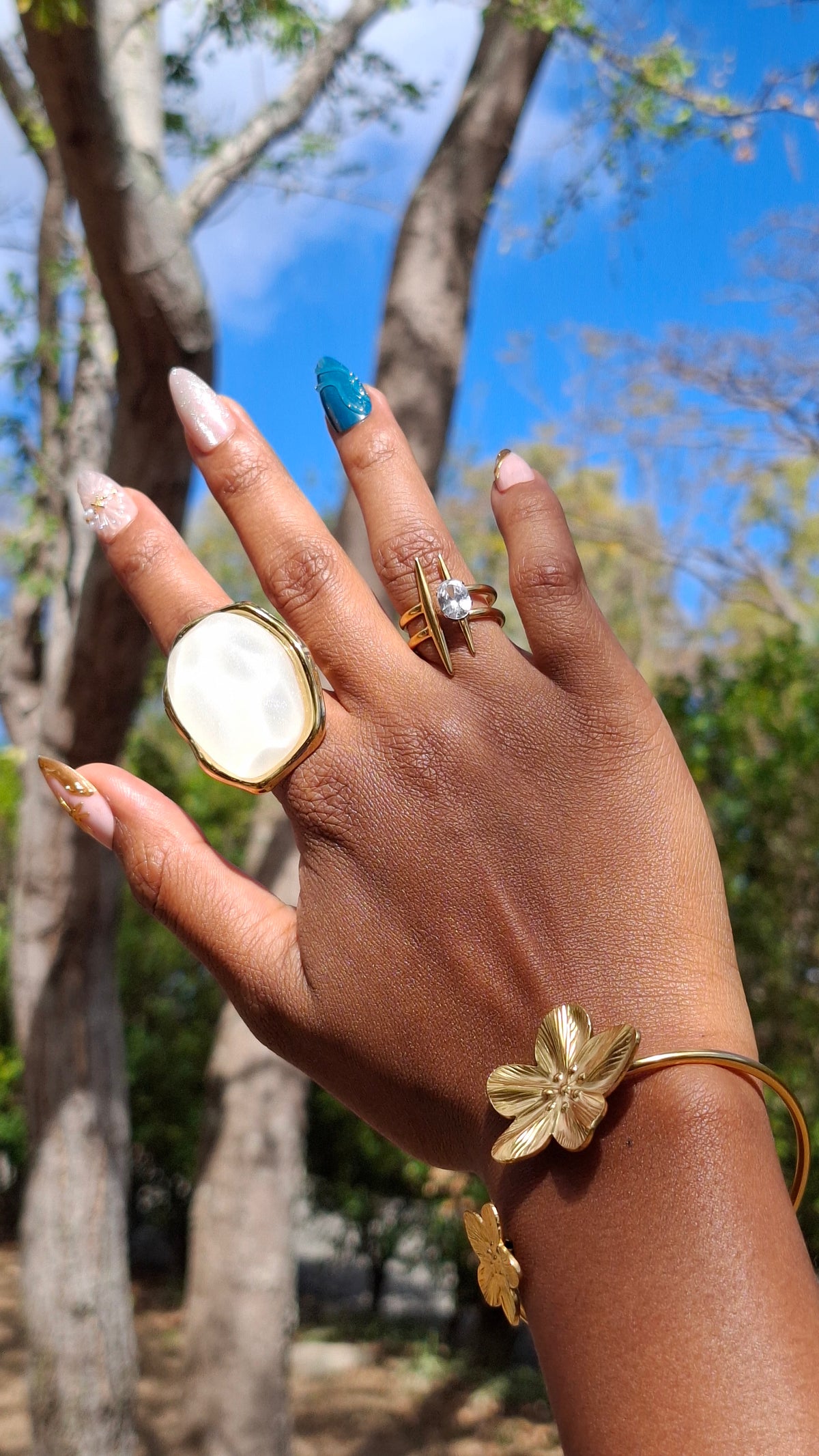 La Bague " CORALIE " ajustable