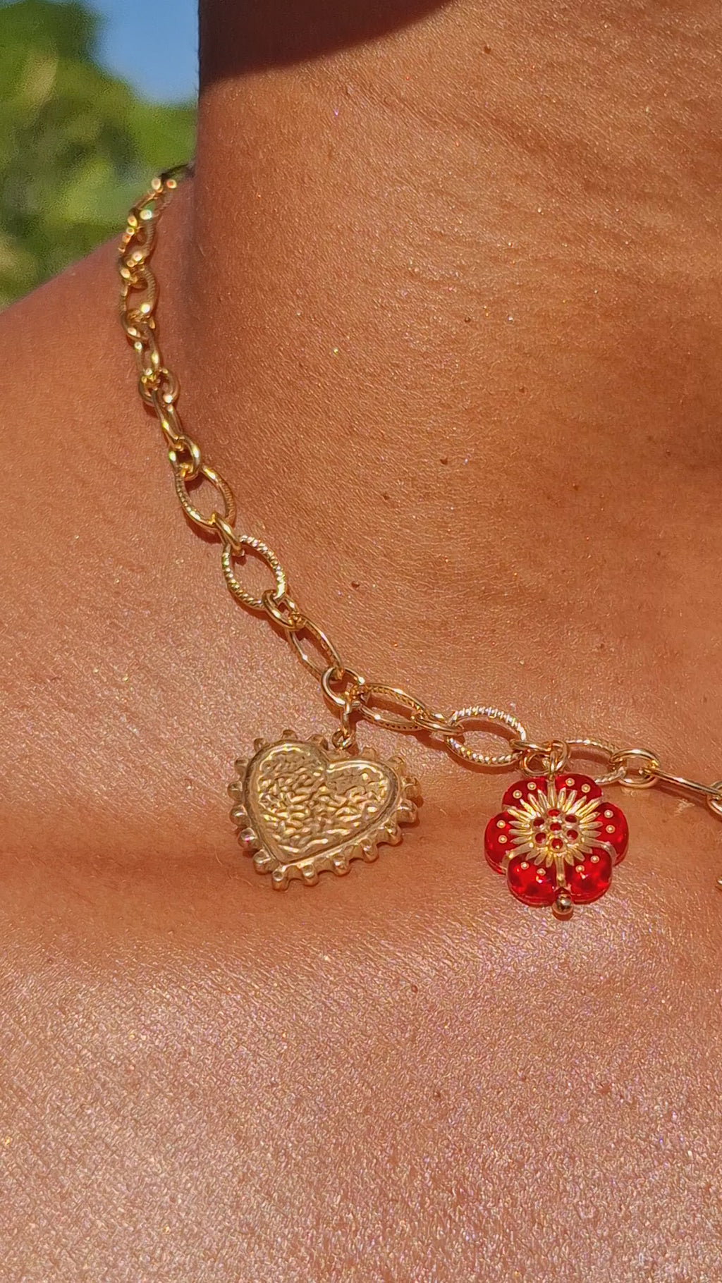 Le Collier breloques "FOZIA"