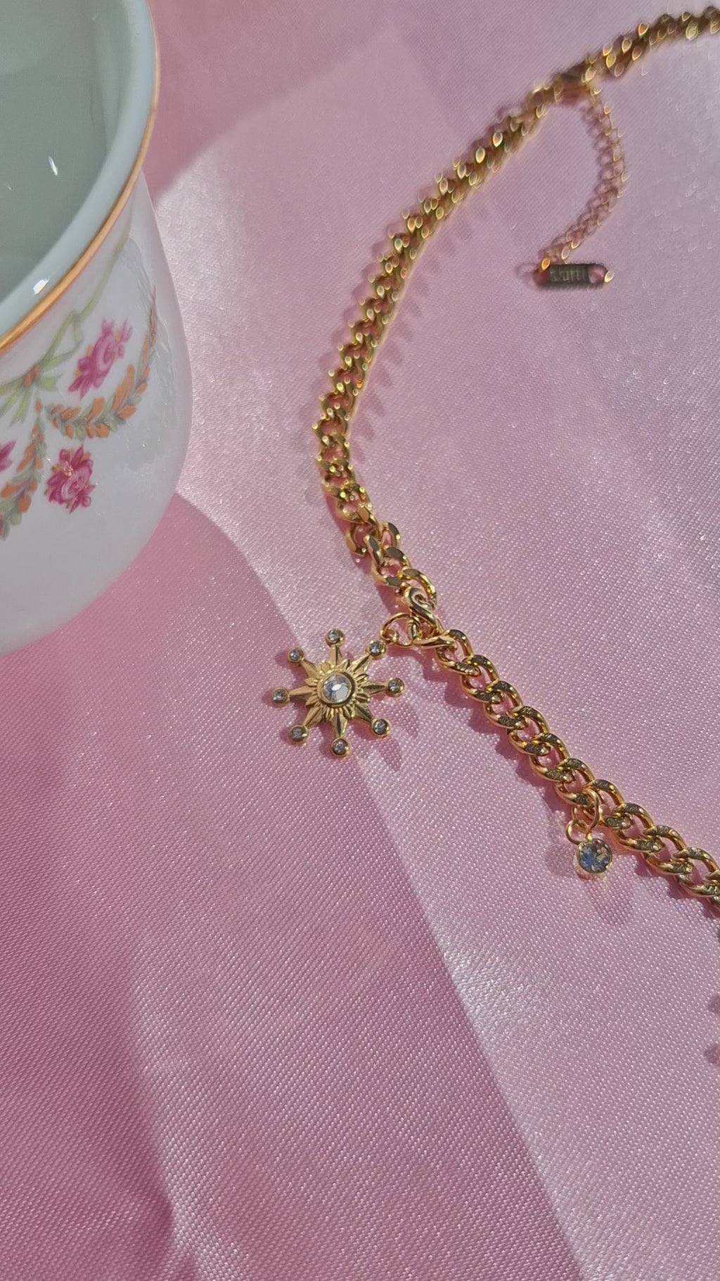 Le Collier "BONITA" ajustable